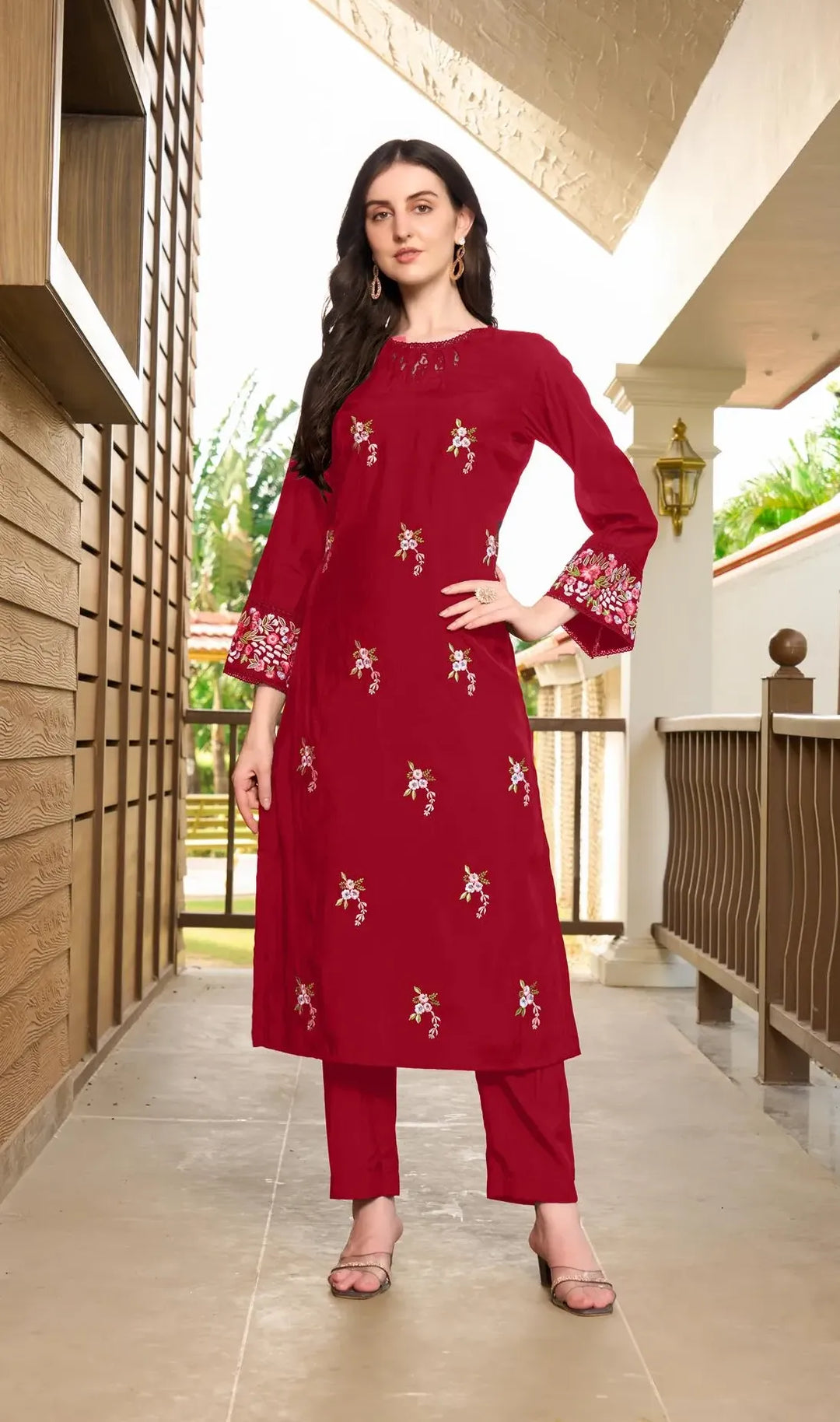 #color_maroon
