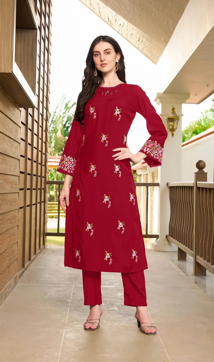 #color_maroon