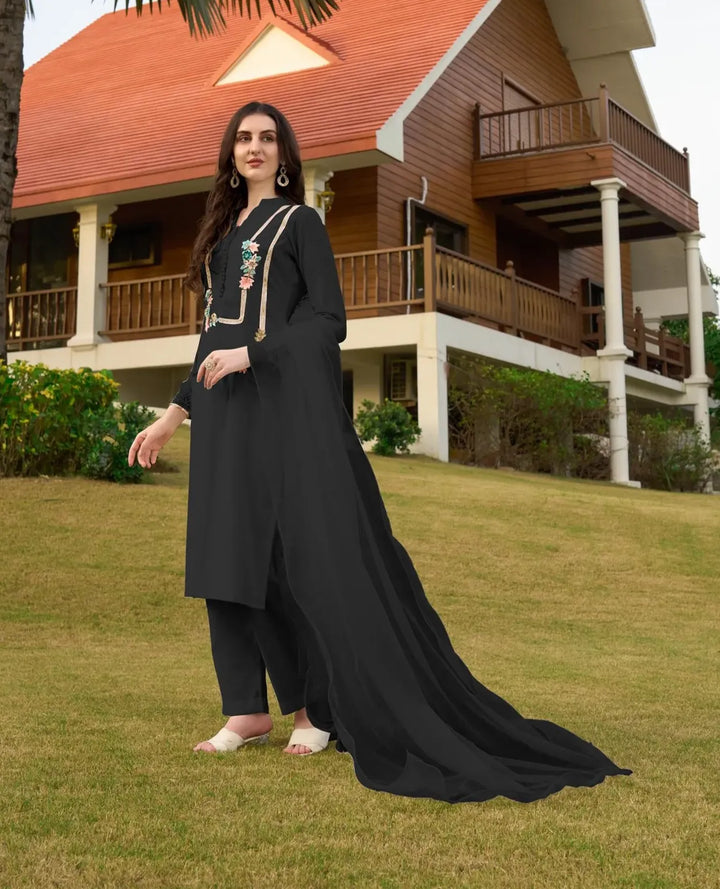 Black Machine Embroidery Art Silk Straight Suit