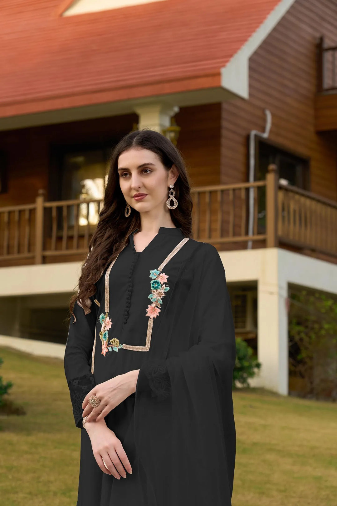 Black Machine Embroidery Art Silk Straight Suit