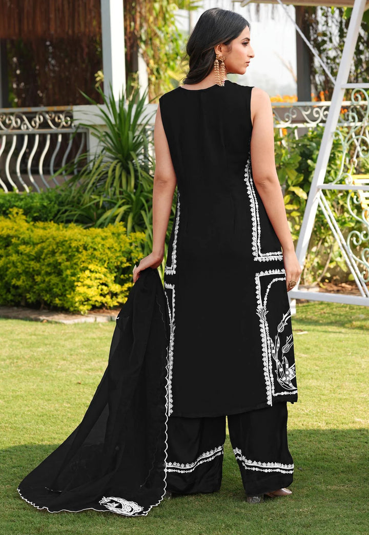 Black Hand Embroidery Modal Silk Straight Suit