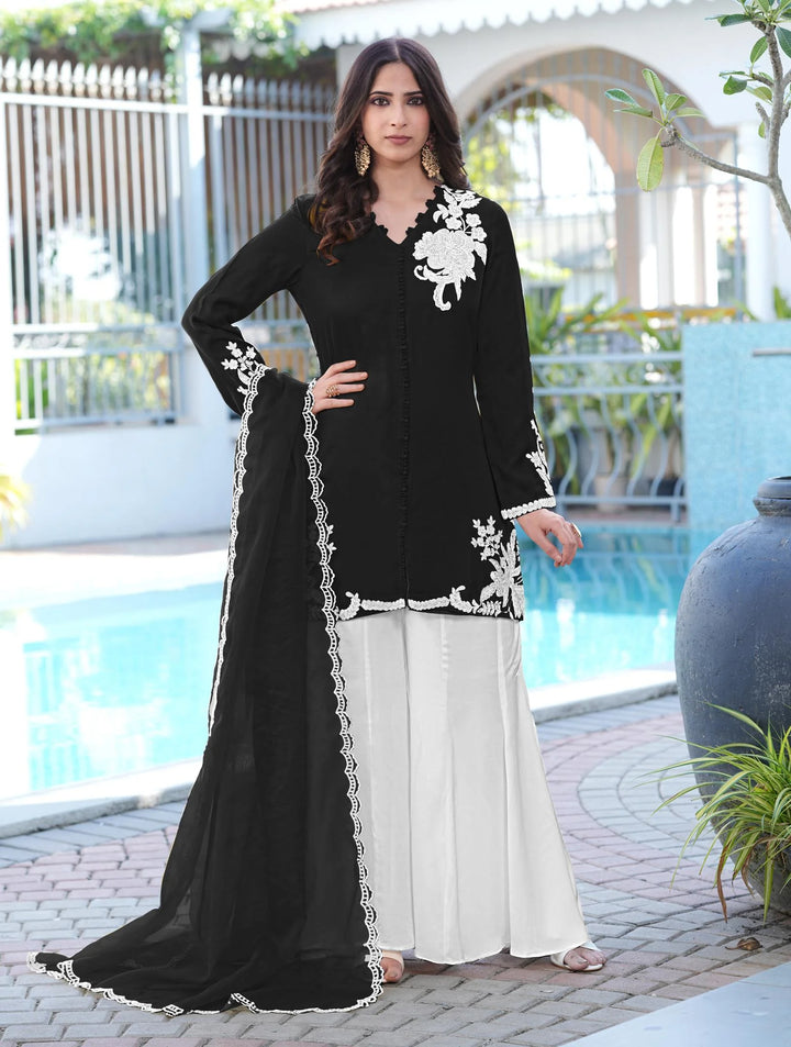 Black Hand Embroidery Modal Silk Straight Suit