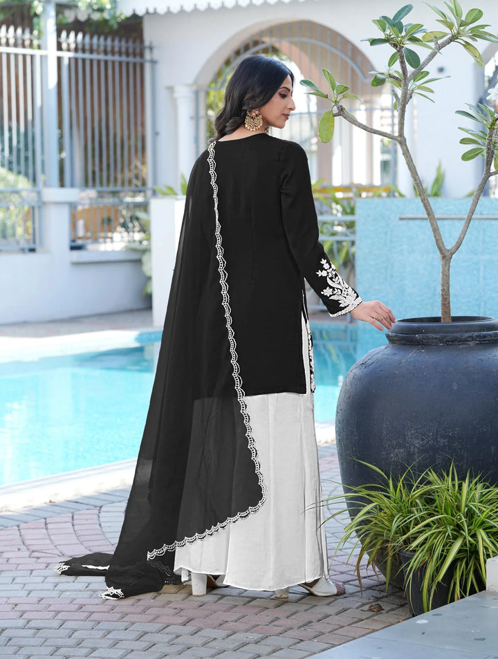 Black Hand Embroidery Modal Silk Straight Suit